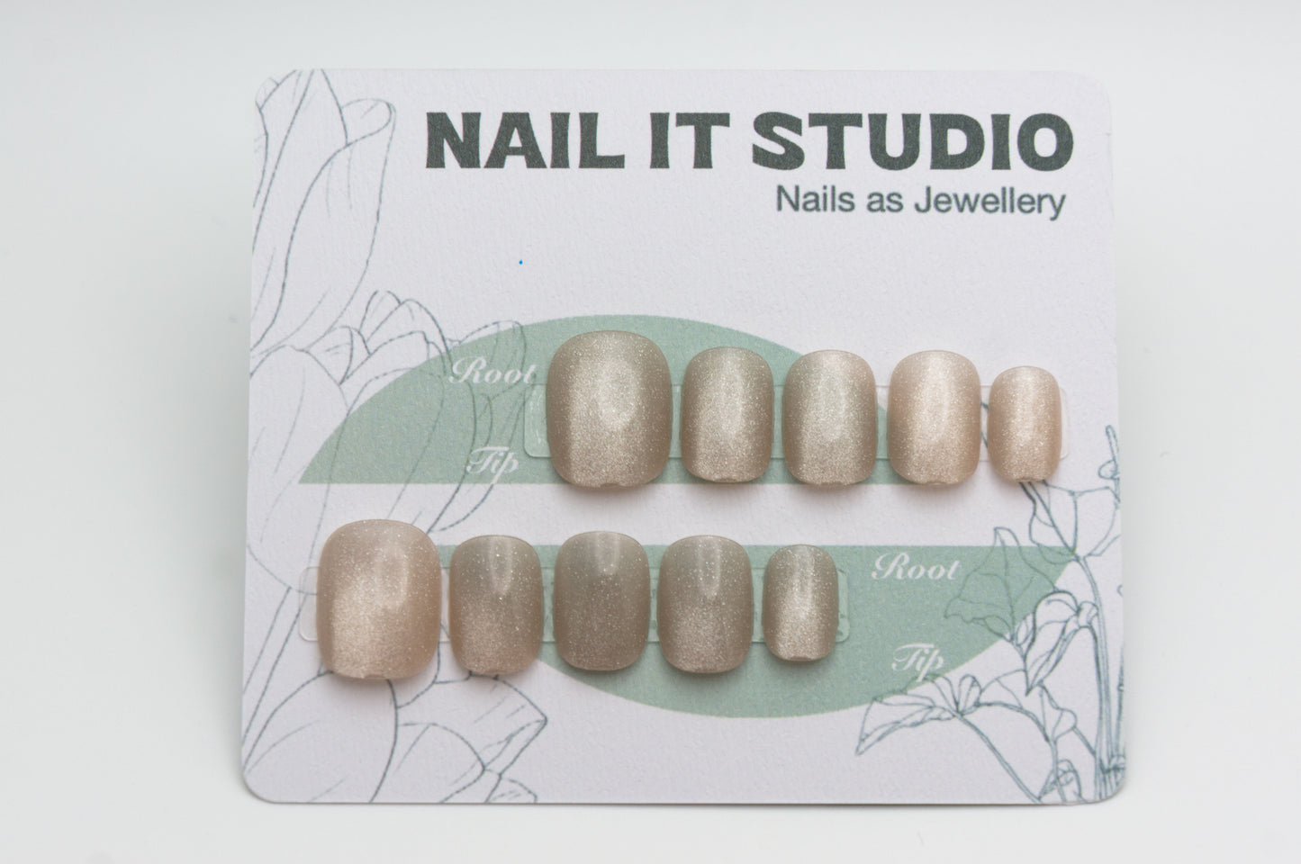 Unghie a Pressione Square Extra Corto Bianco Champagne con Effetto Cat-eye Semplice BB008