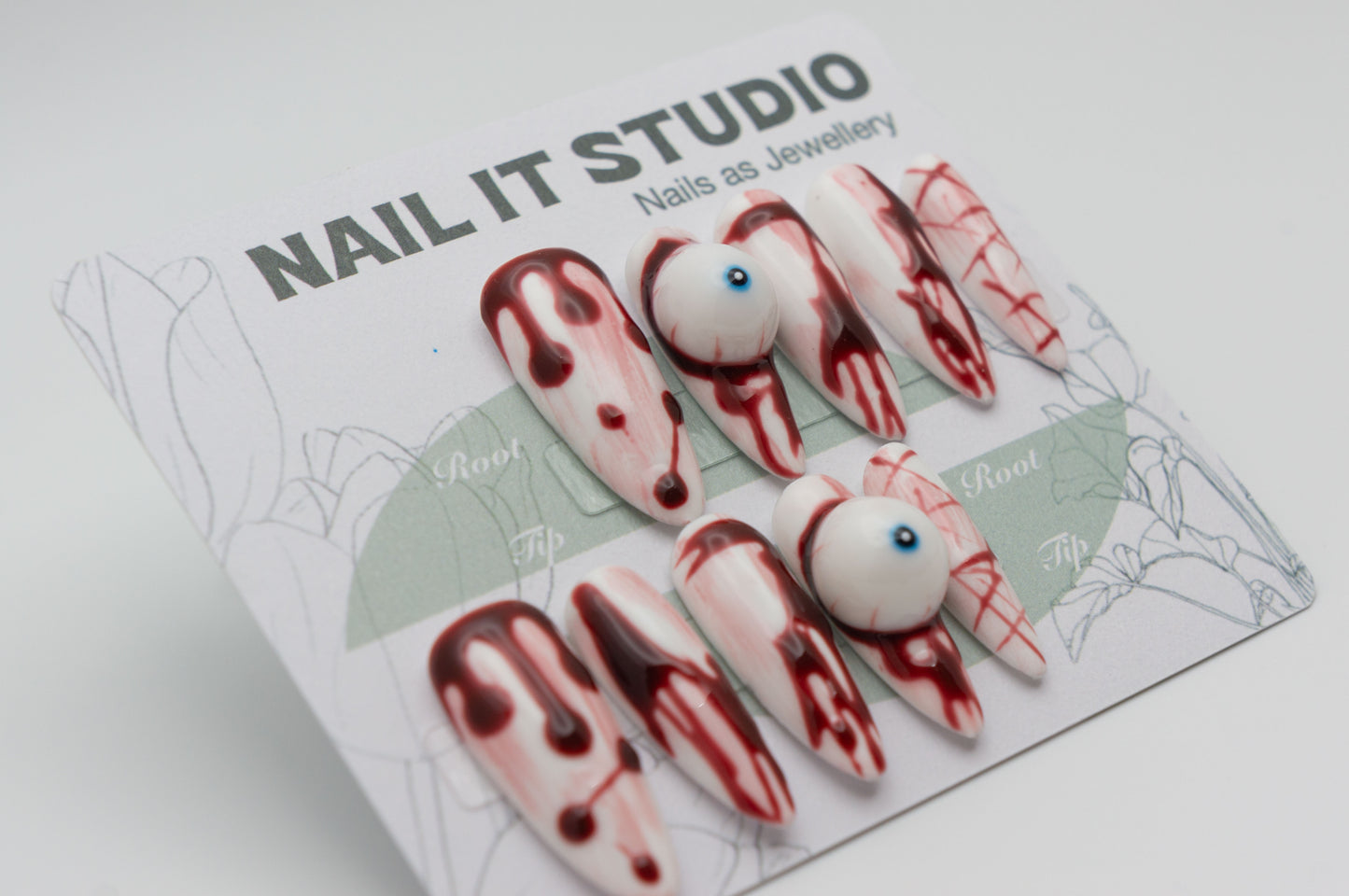 Unghie a Pression Halloween Sangue e Occhio in 3D Almond Lungo AB011