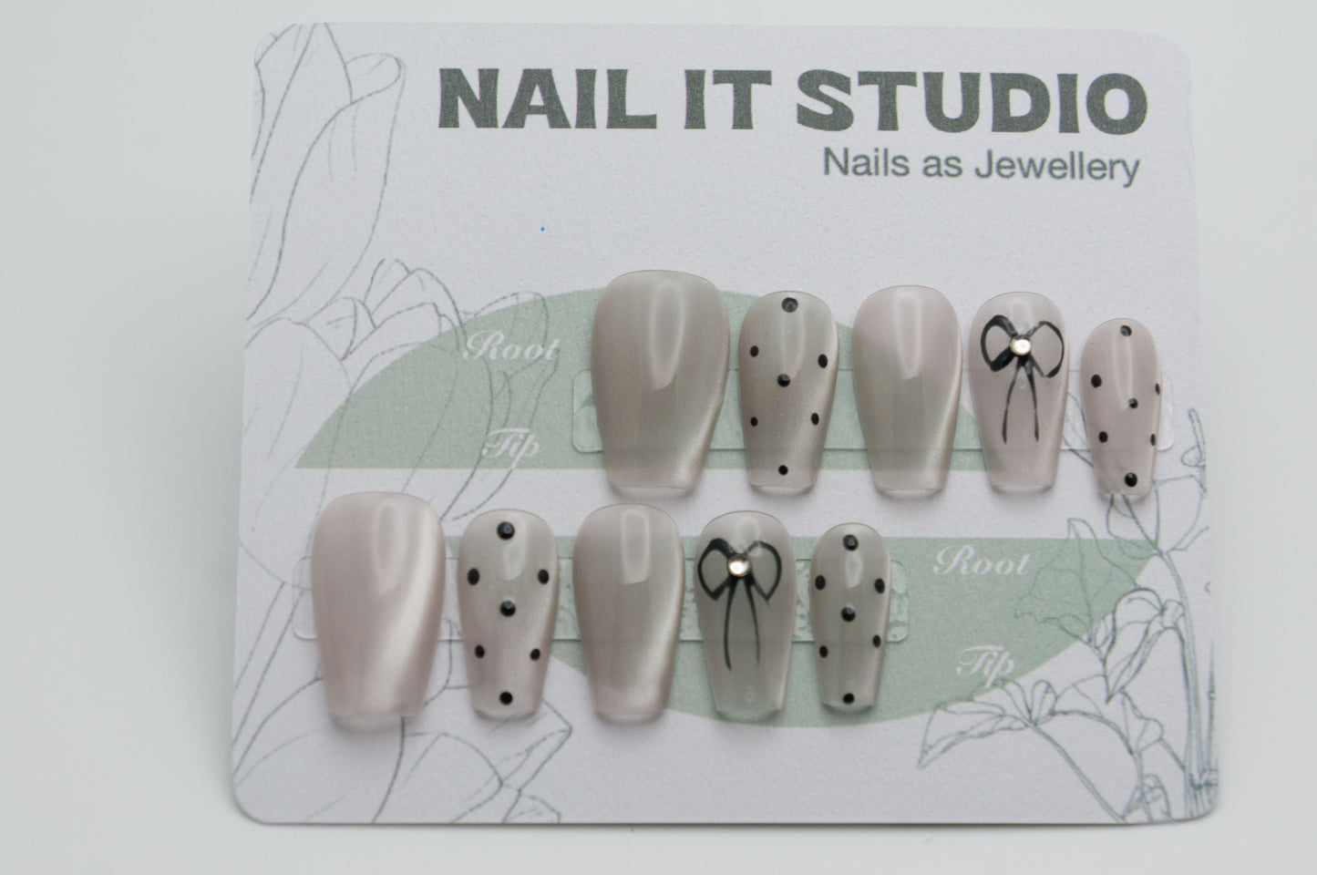Short Grey Coffin Press On Nails with Dots Bow and Crystal Cat-eye Effect