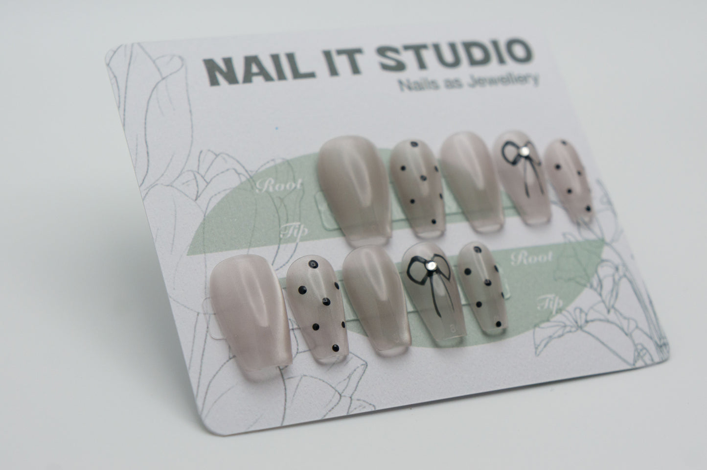 Short Grey Coffin Press On Nails with Dots Bow and Crystal Cat-eye Effect