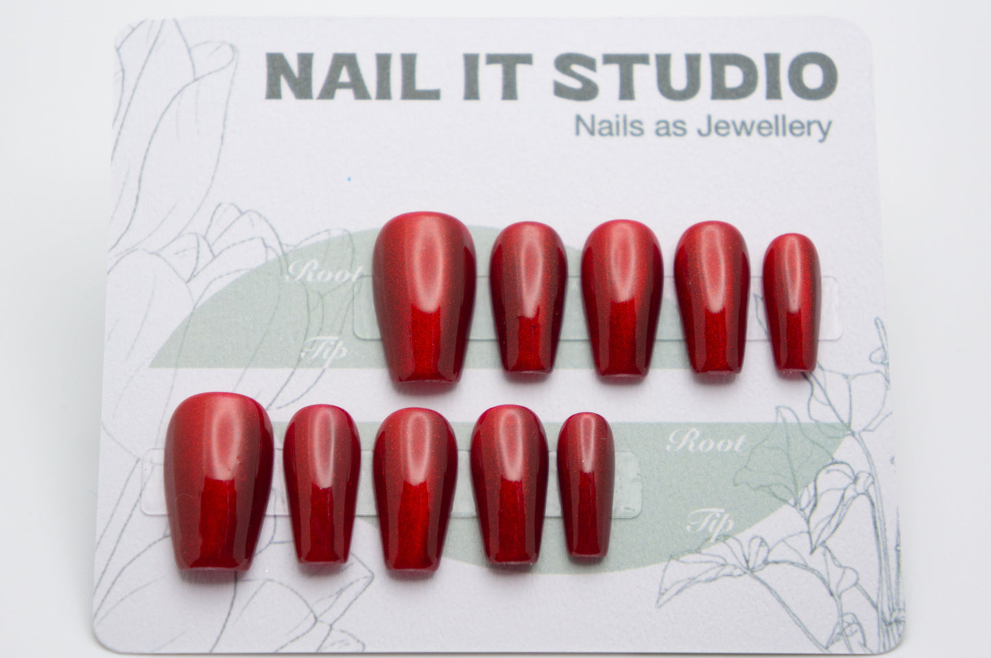 Unghie a Pressione Coffin Corto Medio Rosso Semplice con Effetto Cat-eye DA007